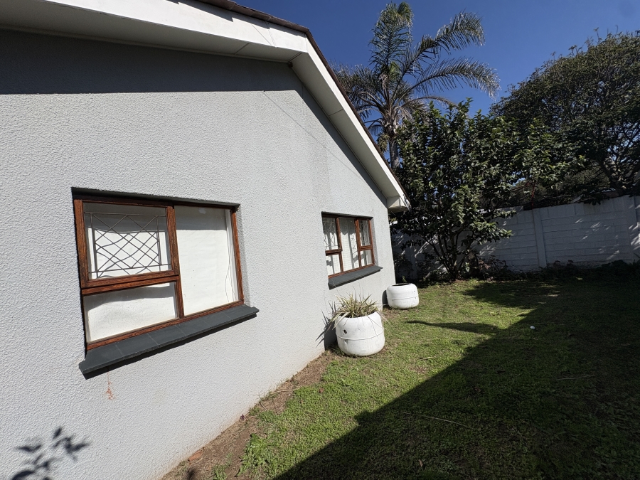 4 Bedroom Property for Sale in Nahoon Beach Eastern Cape